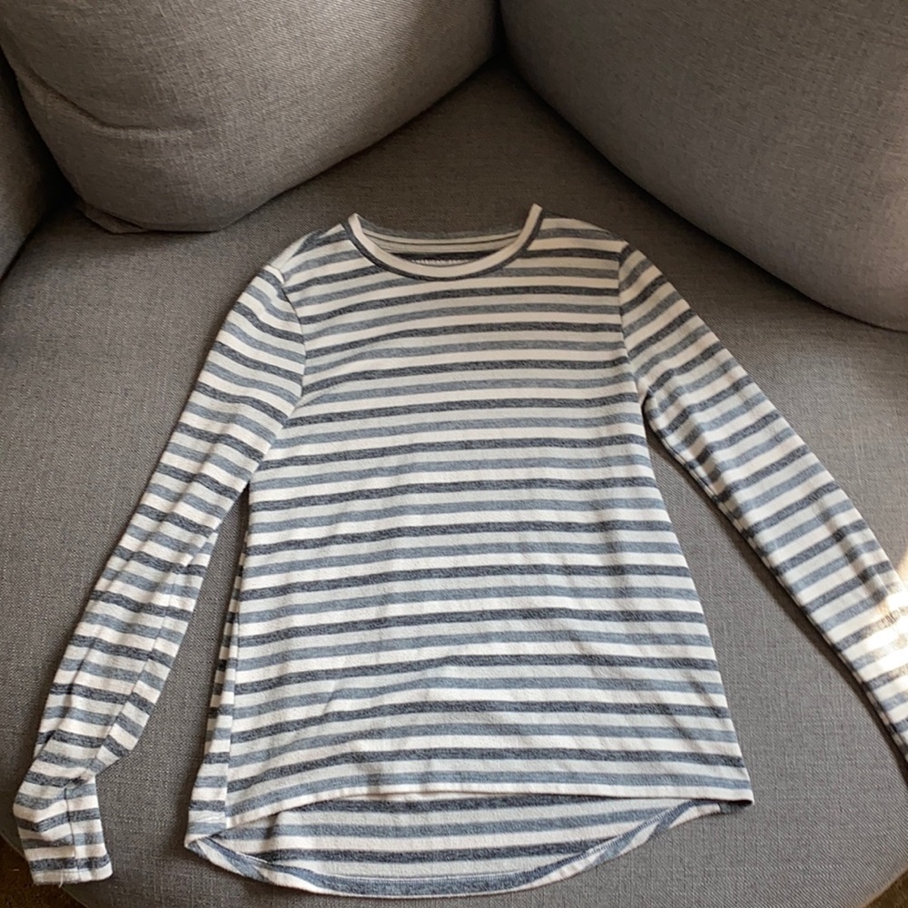 American Eagle Striped Long-sleeve